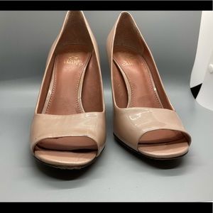 Vince Camuto Light Pink Heels 
7.5B